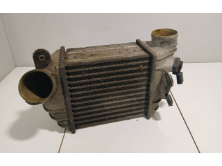 Интеркулер 8N0145803A Audi TT Mk1