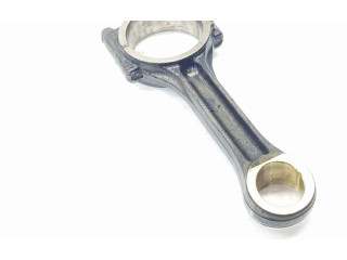 Шатун DFGA 04L105401A, 04L105401A    Skoda Superb B8 (3V)  