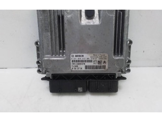 Блок управления двигателя 0281035332 Opel Combo E