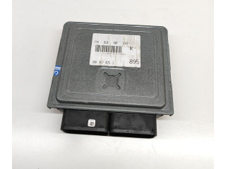 Блок управления двигателя 06K907425J, 5WA18010   Audi A3 8Y