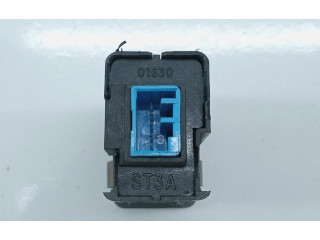 Панель приборов    Rover 25       