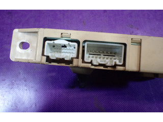 Pojistková skříňka FA404, FA404 Mazda 323 F 2003