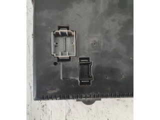 Блок предохранителей  12217799, 00005052479   Volvo V70    