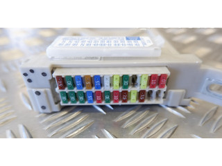   Pojistková skříňka 8273030L40   Lexus GS 250 350 300H 450H 2012