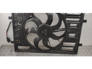 Вентилятор радиатора 5Q0121203DE Volkswagen Golf VII