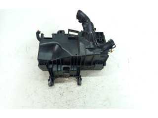 Блок предохранителей  DG1T-14A003-BA   Ford Flex    