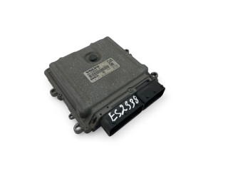 Блок управления двигателем Блок управления 30729826A, 0281012103   Volvo V70