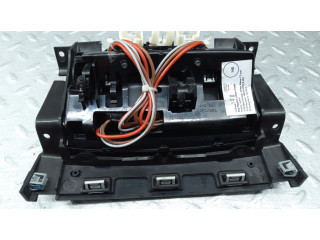 Передняя пепельница