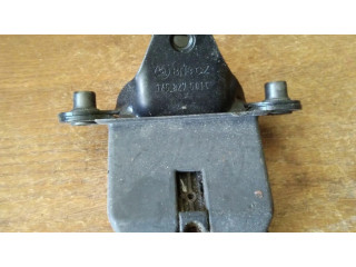 Замок задней крышки