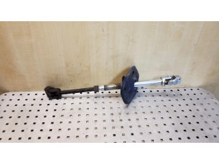 Крестовидная связь оси рулевого колеса