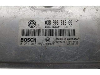 Блок управления двигателя 038906012GG   Volkswagen Bora