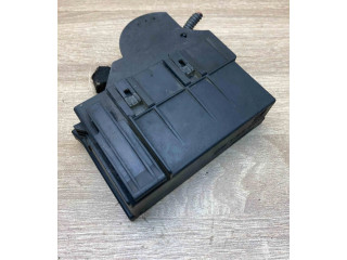 Pojistková skříňka 09131668, 9685561 Opel Zfira A 1999