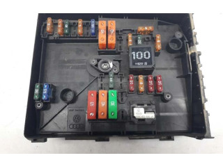 Pojistková skříňka 1K0937125A Volkswagen Caddy 2008