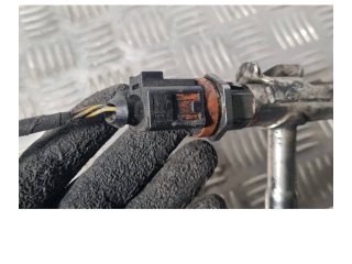 Vstřikovací lišta 03F133320C   Seat Ibiza IV (6J,6P)    CBZB 