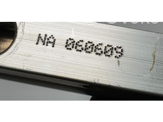 Vstřikovací lišta 30750637   Volvo C70     