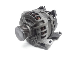 Генератор 30659131 Volvo V60