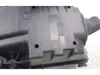 Блок предохранителей 8690698, 8690698 Volvo XC90