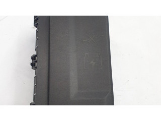 Крышка блока предохранителей 22803988, 22785254 Chevrolet Volt I