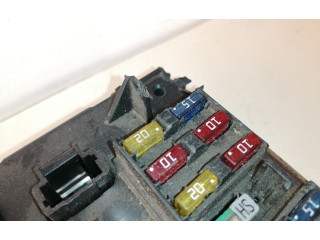 Блок предохранителей 9651197580, 9651196880   Peugeot 307    