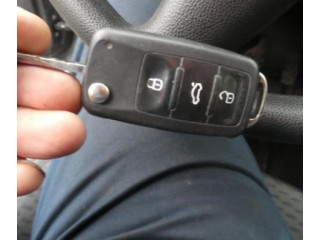 Генератор 06F903023E   Skoda Fabia Mk2 (5J)      