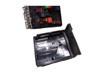 Pojistková skříňka 1K0937540A, 1K0937132F Volkswagen Caddy 2008