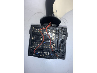 Ручка стеклоочистителей 8201168003 Dacia Logan II