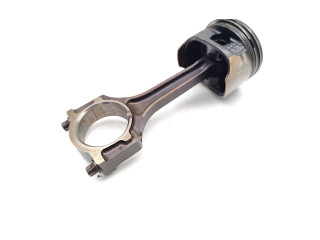  Поршень с шатуном    Ford Ka  