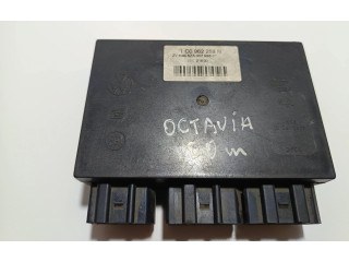 Блок комфорта 1C0962258N, 5ZA00795651 Skoda Octavia Mk1 (1U)