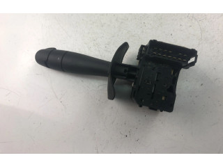 Подрулевой переключатель 8200792586 Dacia Sandero