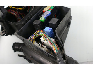 Pojistková skříňka 24383JD00A Nissan Qashqai+2 2010