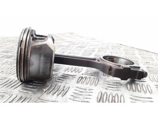 Píst Saab 9-7X pro benzínový motor 4.2