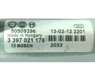 Моторчик дворников Alfa Romeo Giulietta