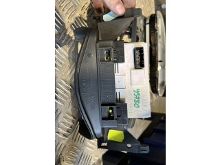 Дисплей 8200633621 Renault Clio II