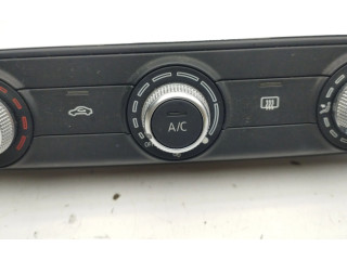 Блок управления климат-контролем 8V0820047F   Audi Q2 