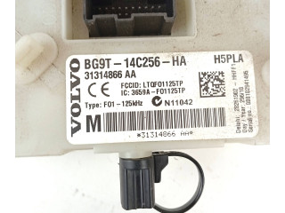 Блок предохранителей 31314866, 30786848 Volvo V70