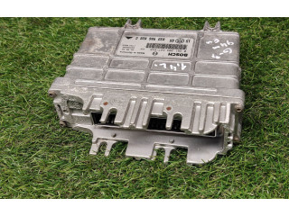 Блок управления двигателем ECU 032906026G, 0261203647 Volkswagen Golf III 1994