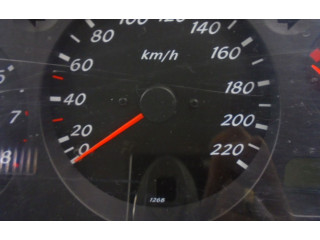 Přístrojová deska Nissan Almera Tino 2000 BM466, BM466