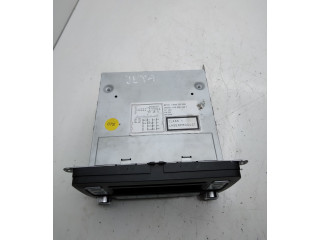 Радио/ проигрыватель CD/DVD / навигация