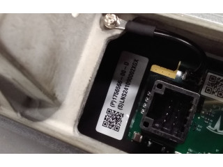 Дисплей    175656600D   Tesla Model 3