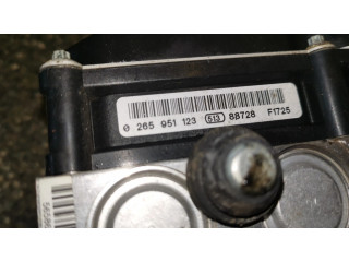 Блок АБС 0265951123   Subaru  Forester SH  2008-2013 года