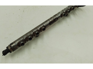 Топливная рампа 30777759   Volvo V70  