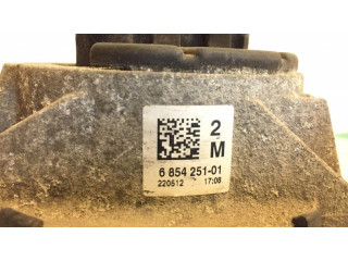 Подушка двигателя