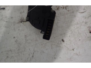 Ручка стеклоочистителей    Renault 25