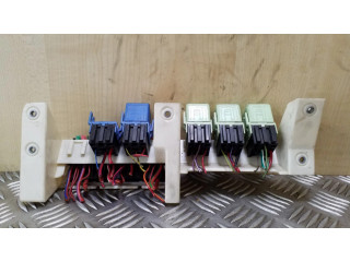 Блок предохранителей    BMW X5 E53    