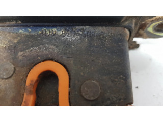 Замок задней крышки