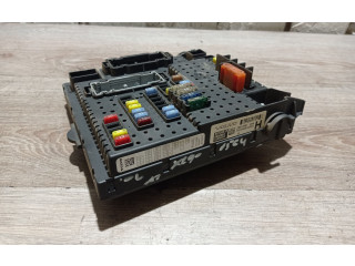 Блок предохранителей 28017881, 30728512   Volvo XC90    