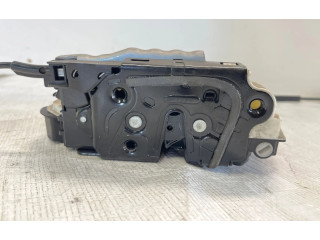 Замок багажника 5K4839015M    Volkswagen Golf VI 2008 - 2013 года