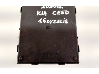 Блок комфорта 95400J7023 KIA Ceed