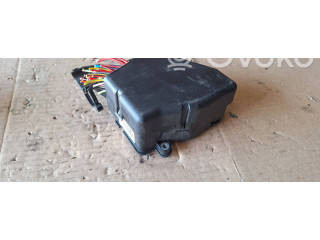 Блок предохранителей 8d1941824 Audi A6 S6 C6 4F