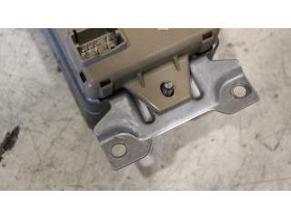 Блок предохранителей    Subaru Forester SG    